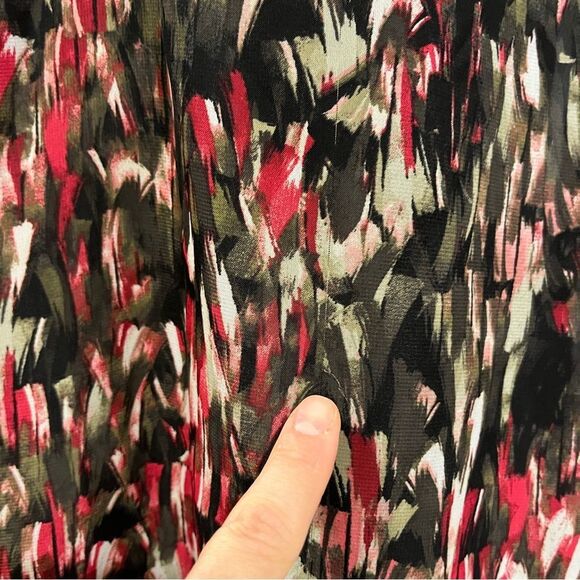 Clearance!!! IZ Byer long sleeve Multicolor V-Neck Dress - Picture 3 of 11